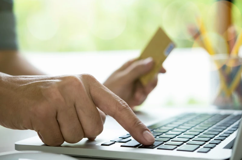 Chiński fenomen Temu zawitał do Polski. Czy zastąpi Shopee?