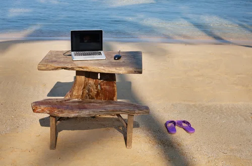 Nawet 32 dni wolnego dla tych pracowników? Zapadła decyzja w sprawie nowych zasad naliczania urlopów