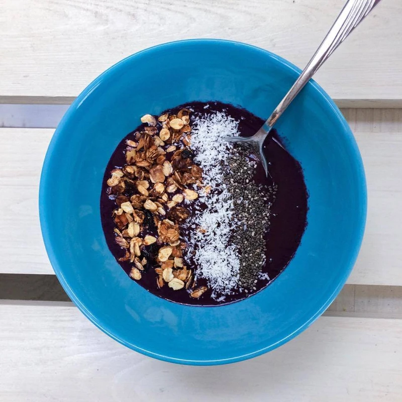Jagodowe smoothie bowl