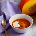 Zupa dyniowa z pomidorami
