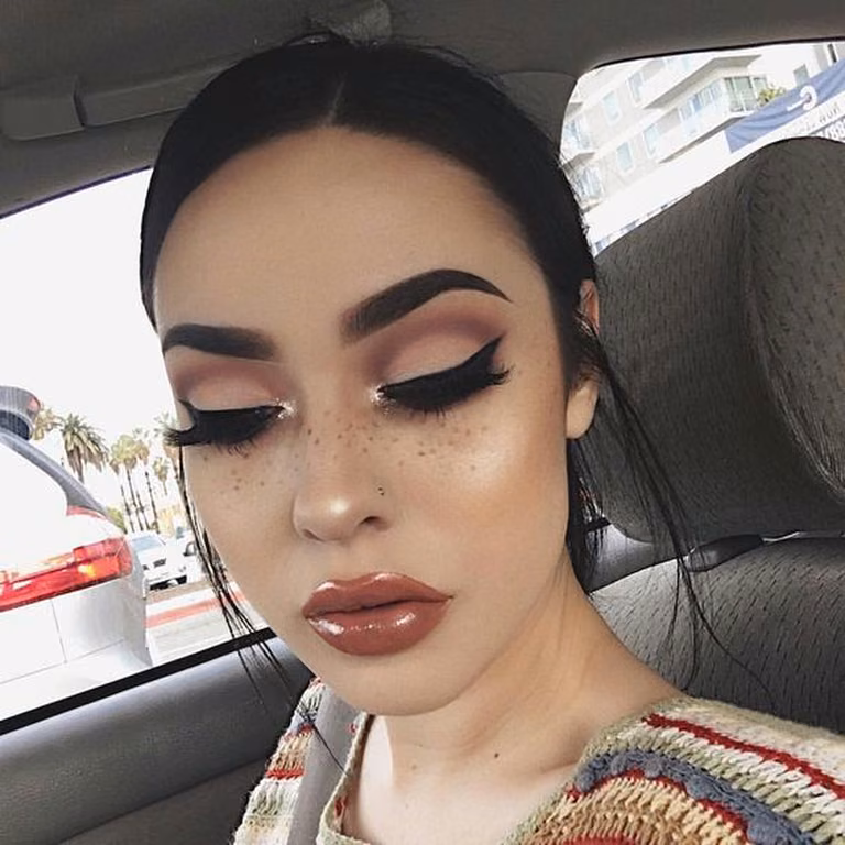 Niesamowity make up