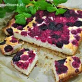 Bezglutenowe ciasto jogurtowe z owocami