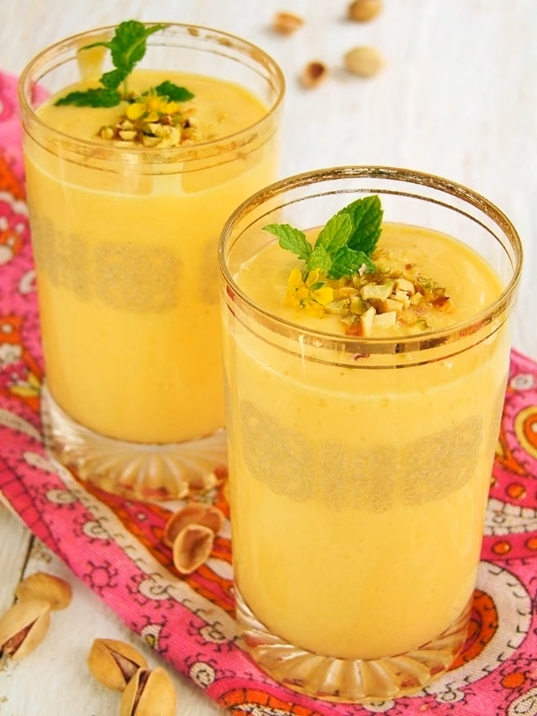 mniam...mniam...: mango lassi