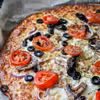 Pizza na spodzie z cukinii
