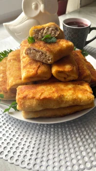 Krokiety z mięsem i kapustą kiszoną