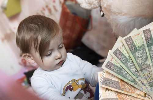 DODATKOWY 1 tys. złotych na dziecko tylko w tym terminie! Ci rodzice załapią się na zapomogę