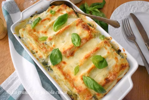 Cannelloni z ricottą, pesto i szpinakiem