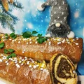 Makowiec drożdżowy na śmietanie z gotową masą z woreczka