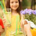 Skargi mieszkańców na dzieci sprzedające lemoniadę! Stanowisko sanepidu zaskakuje!