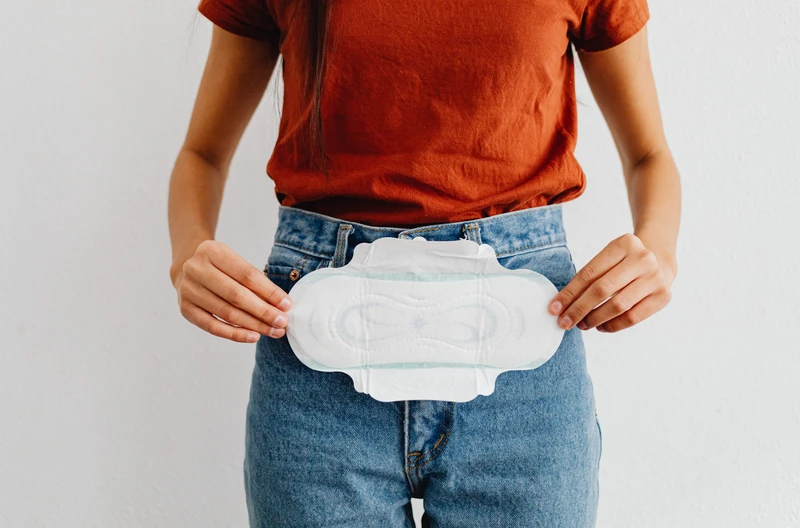 Darmowe podpaski w każdej szkole! Nadchodzi ustawa menstruacyjna!