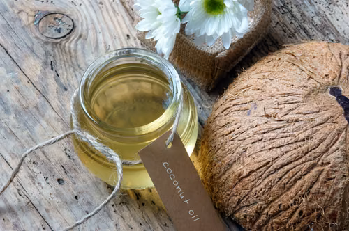 Oil Pulling: Ssanie oleju lekarstwem  na problemy z trądzikiem