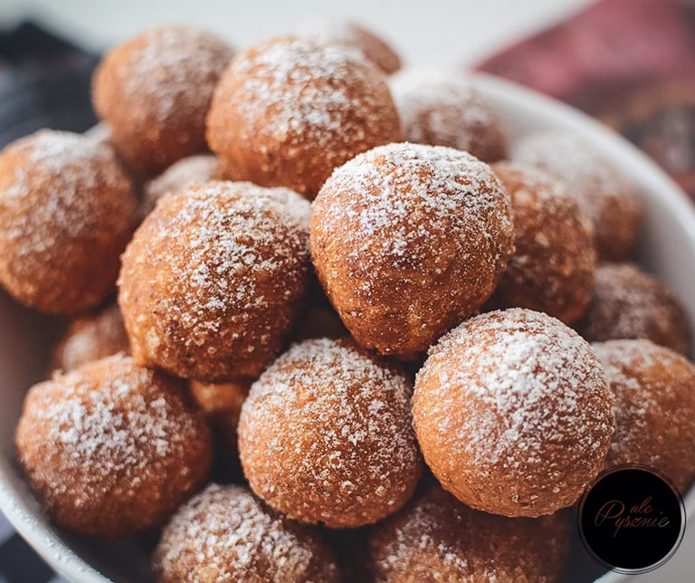 Banalnie proste mini pączki serowe