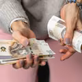 Dłużnicy na minimalce w szoku! Rząd szykuje rewolucję w systemie finansowym!