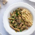 Schab w sosie z pieczarkami i ogórkiem