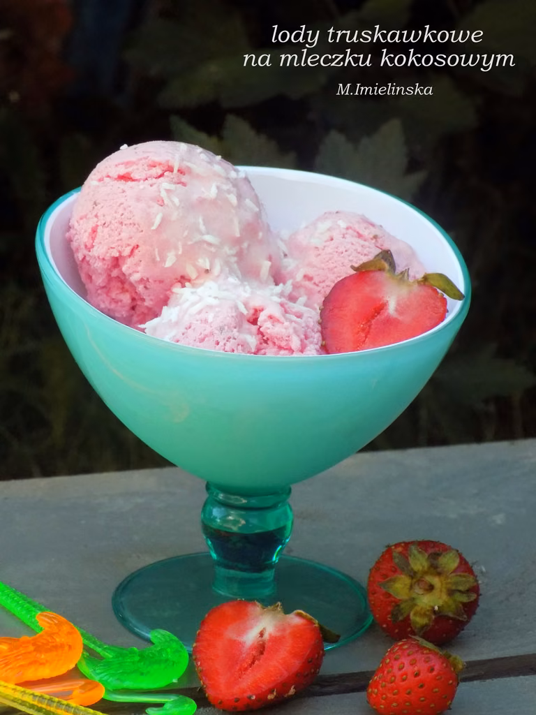 lody truskawkowe na mleczku kokosowym