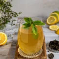 Izotonik z zieloną herbatą - prosty przepis