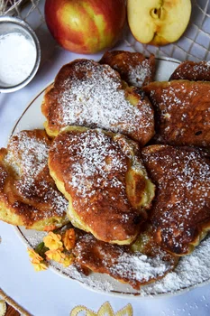 Racuchy drożdżowe z jabłkami!