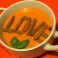 Zupa z pieczonej papryki