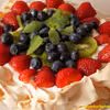 Pavlova - tort bezowy - z owocami i kremem mascarpone