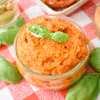Sycylijskie pesto z suszonych pomidorów i migdałów