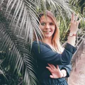 Stylizacja z sukienką w kolorze butelkowej zieleni!