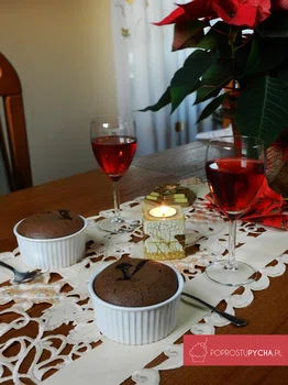 Lava cake- pomysł na romantyczną kolację