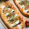 Pizza ze szparagami i ricottą - Przepis od Po Prostu Pycha