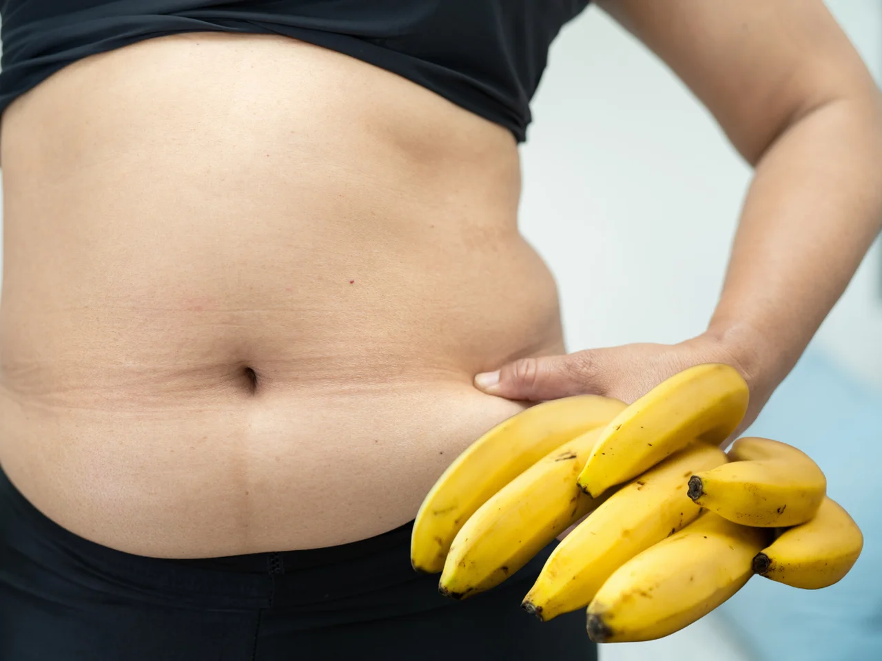 Nie jedz bananów na pusty żołądek! Oto, co się wtedy dzieje z twoim organizmem