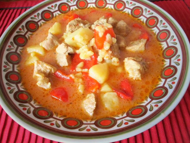 Bogracz wieprzowy- zupa węgierska