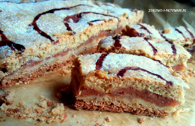 PROSTA KRUCHA SZARLOTKA