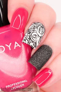 Różnokolorowe paznokcie