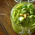 Pełne zdrowia pesto z bobu i bazylii