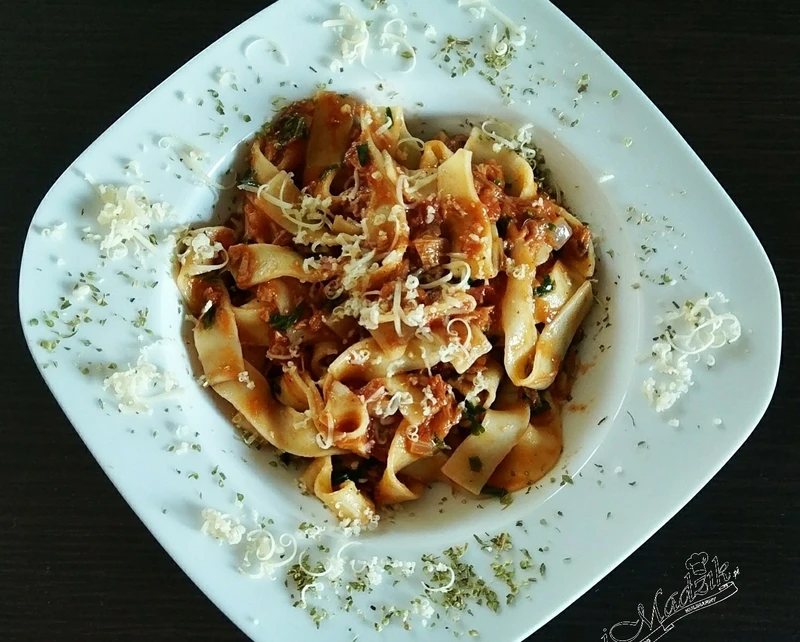 Tagliatelle z tuńczykiem