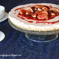 Fit Tort bananowo - figowy na spodzie owsianym z orzechami bez cukru