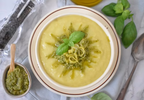 Zupa krem z pora z pesto