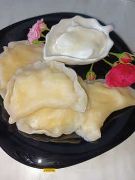 Pierogi na słodko z twarogiem i żółtkami