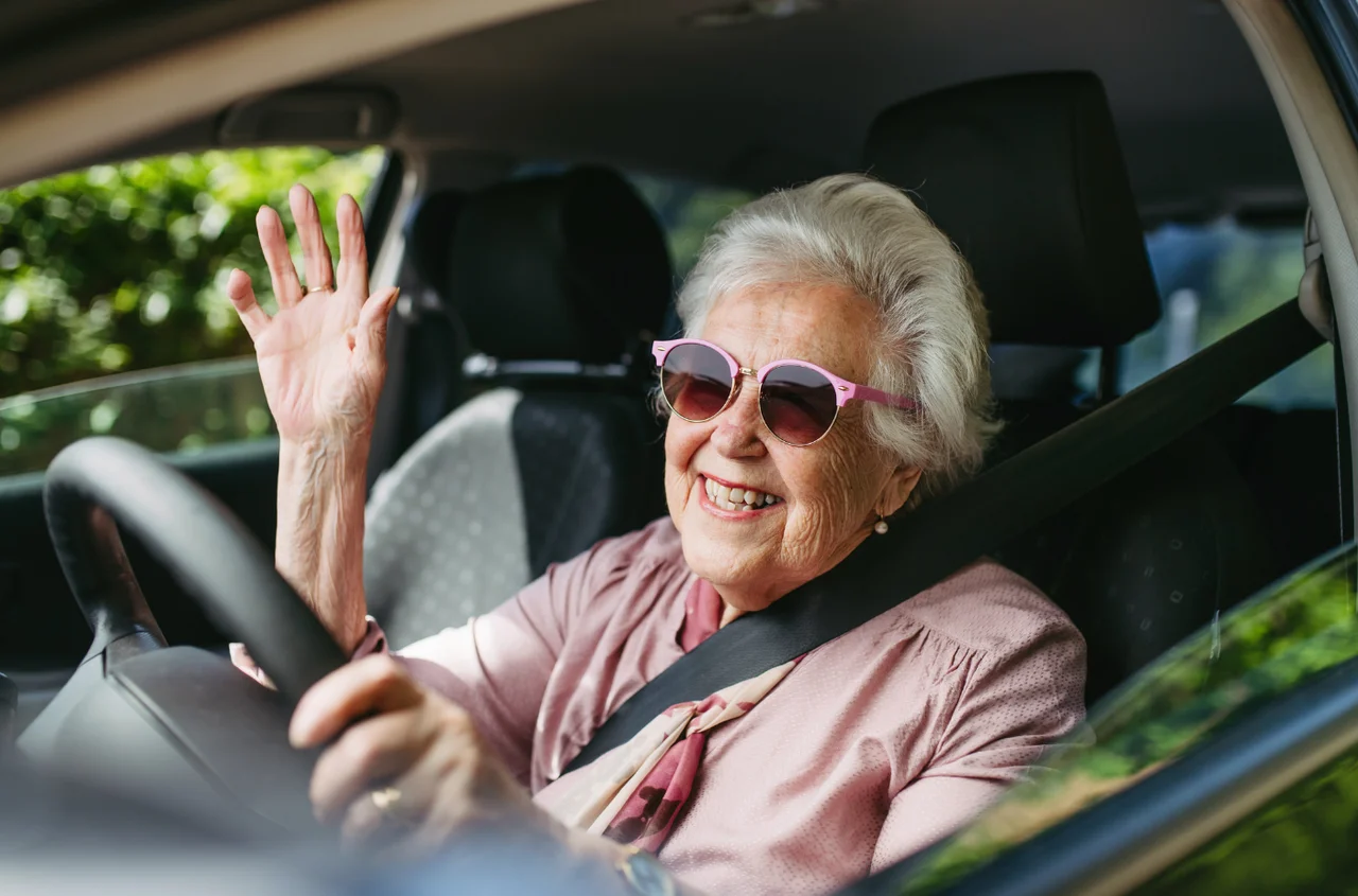 Dzień Grzeczności za Kierownicą: Promowanie Kultury Jazdy i Wzajemnego Szacunku na Drogach