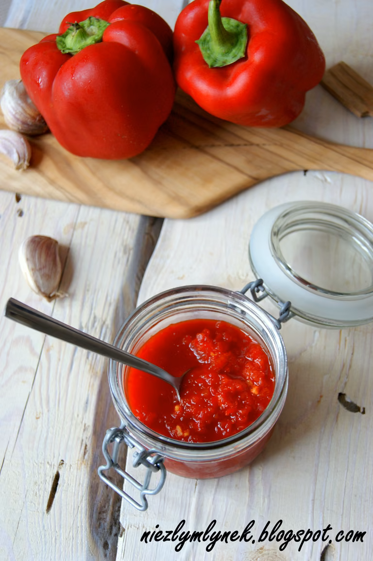 Pasta paprykowa do dań i sosów