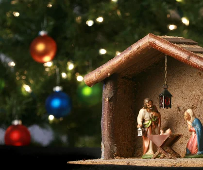 Szopki bożonarodzeniowe w szkołach! Projekt ustawy w obronie tradycji religijnych.