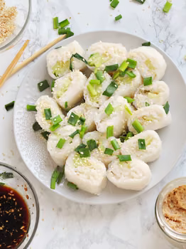 Spring rolls z ryżem w sosie teriyaki