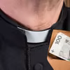 Kolęda: 50 zł, 100 zł, a może więcej? Ile dać pieniędzy księdzu w kopercie?
