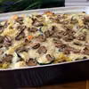 Zapiekanka makaronowa z kurczakiem, porem, cukinią i pieczarkami
