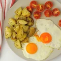 Proste Śniadanko z Ziemniaczkami w Mundurkach