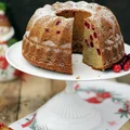 Babka z żurawiną na maślance