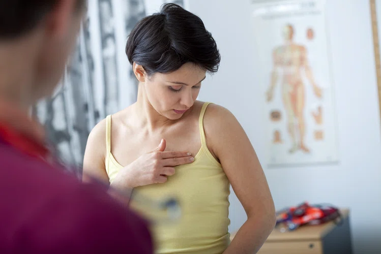 Zdjęcie Dlaczego bolą nas piersi? 7 głównych przyczyn #3