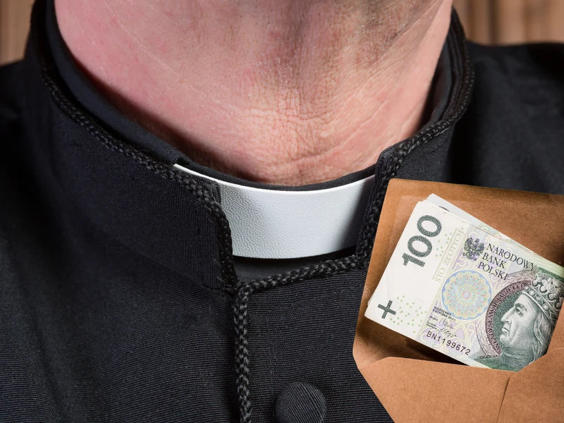 Kolęda: 50 zł, 100 zł, a może więcej? Ile dać pieniędzy księdzu w kopercie?