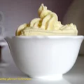 Prosty krem budyniowy do tortów i nie tylko