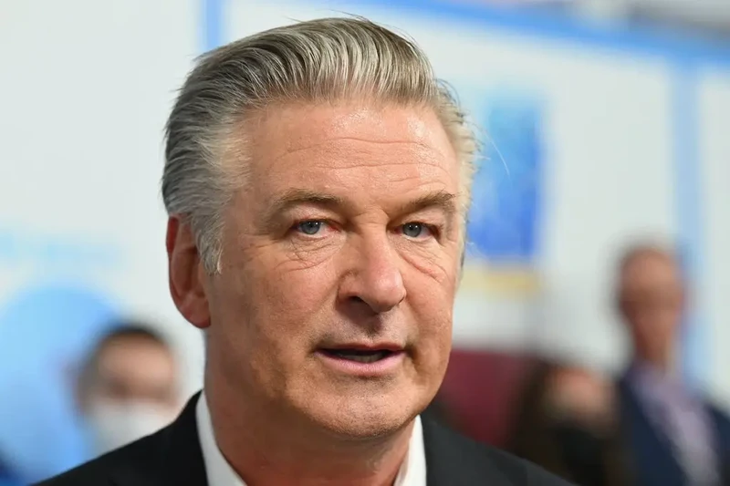 Alec Baldwin postrzelił dwie osoby na planie filmowym. Kobieta zmarła