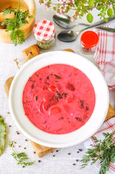 Zupa z botwiny z ziemniakami