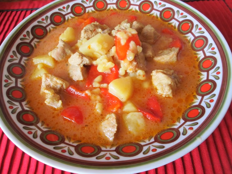Bogracz - zupa węgierska